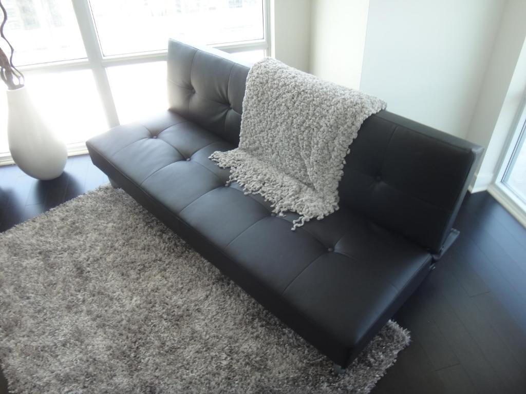 Square One Fully Furnished Suite 密西沙加 外观 照片