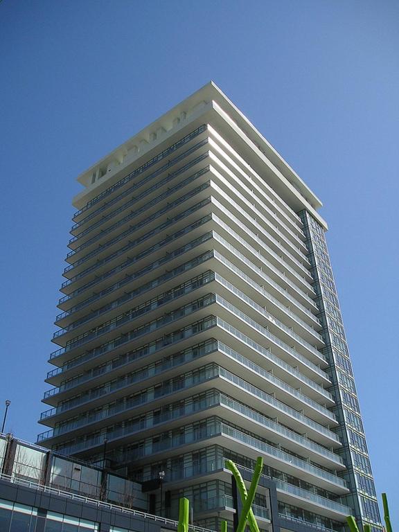 Square One Fully Furnished Suite 密西沙加 外观 照片