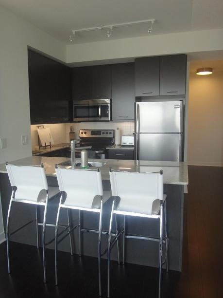 Square One Fully Furnished Suite 密西沙加 外观 照片
