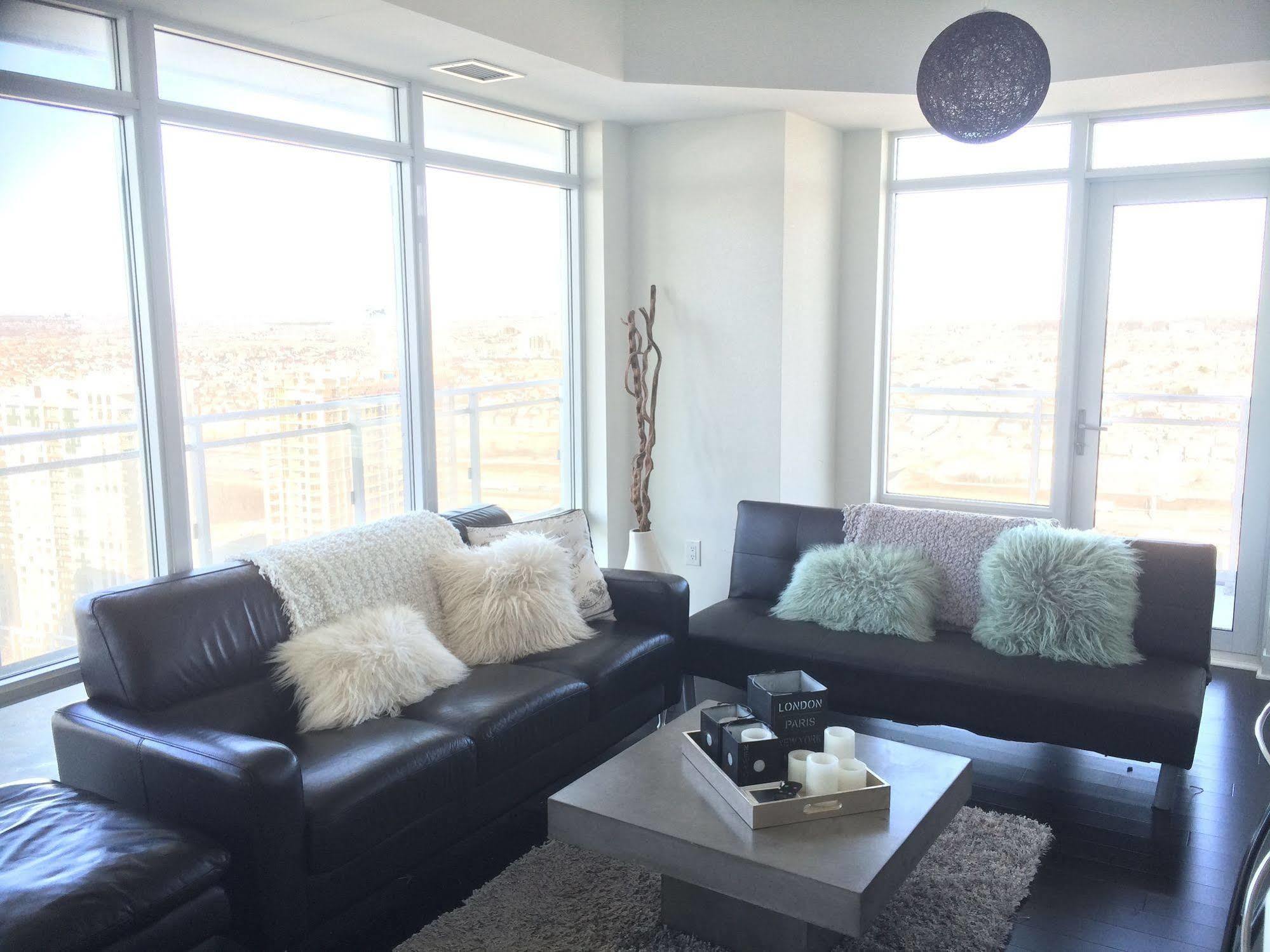 Square One Fully Furnished Suite 密西沙加 外观 照片